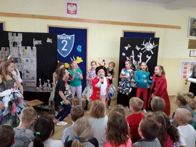 Spektakl ekologiczny w SP2 23.05.17